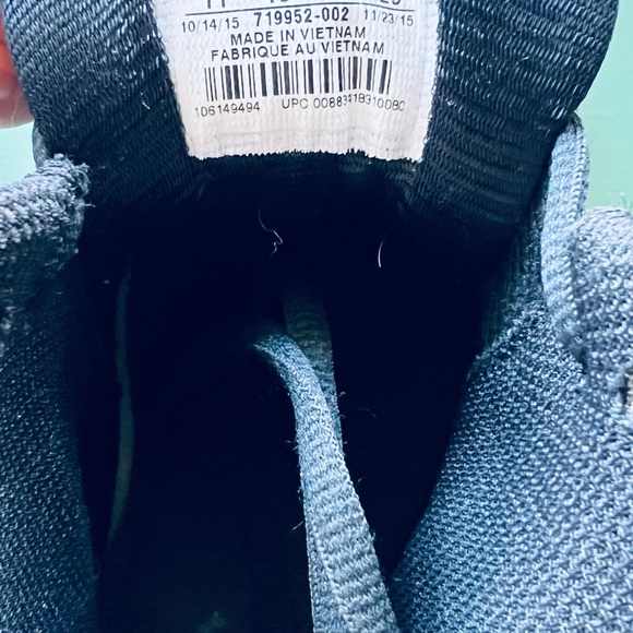 Nike Alpha Black and White Cleats - Picture 6 of 6